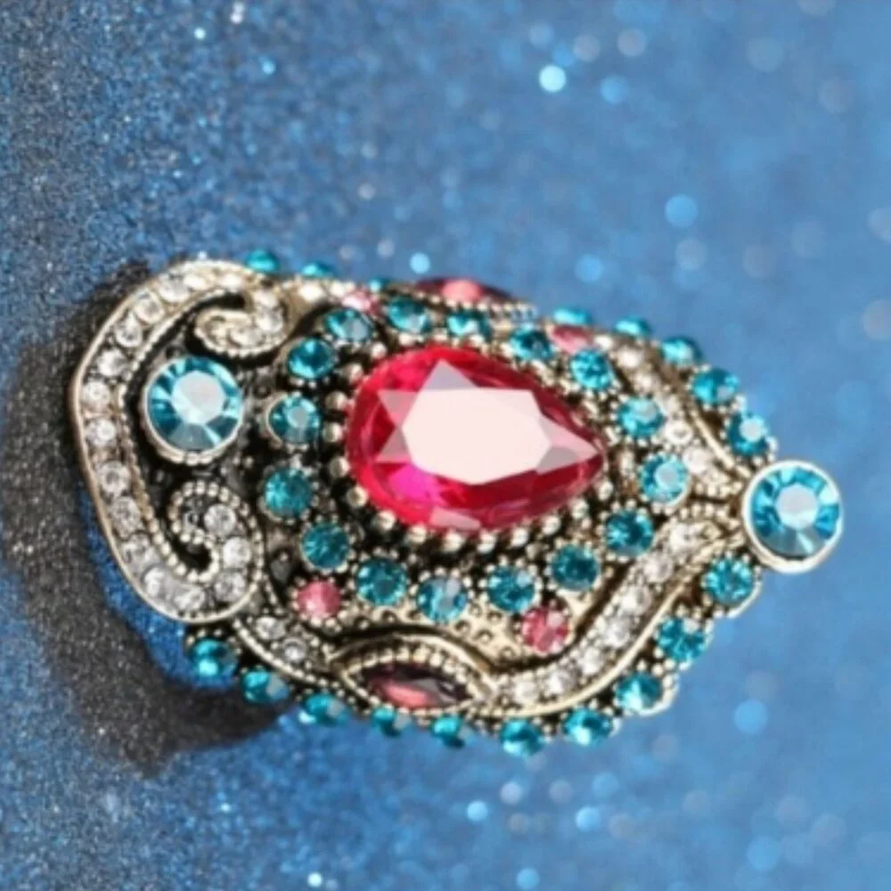 Multi Stone Ring Size 8.5 - Picture 5 of 5